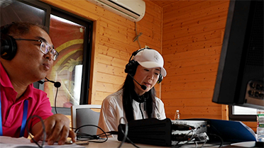 国脚公益行 浦玮解说中青赛言传身教