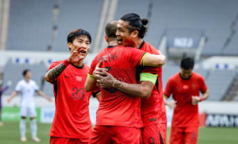 2025东亚杯男足第三轮：中国1:0中国香港